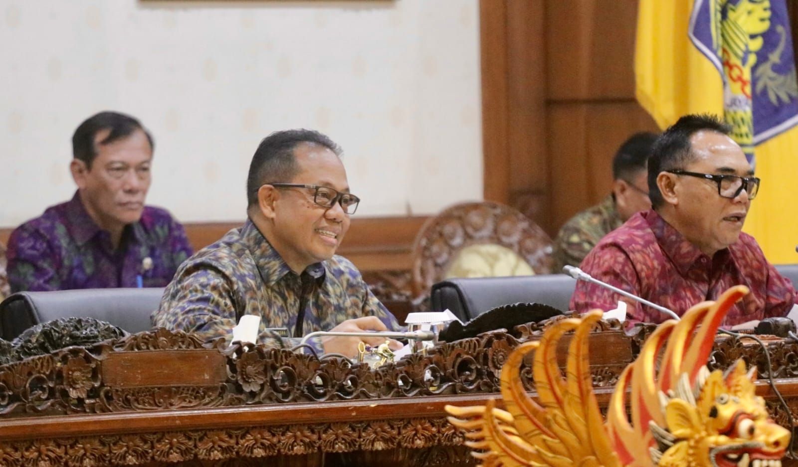 podiumnews.com-Penjagub Bali Usulkan Dua Ranperda 